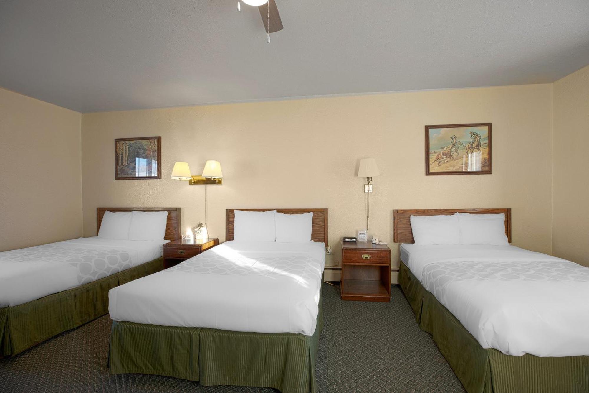 Love Hotels Silver Street By Oyo At Hurley Wi المظهر الخارجي الصورة