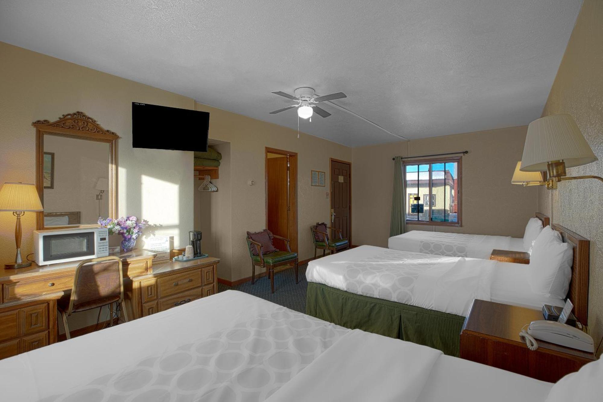 Love Hotels Silver Street By Oyo At Hurley Wi المظهر الخارجي الصورة