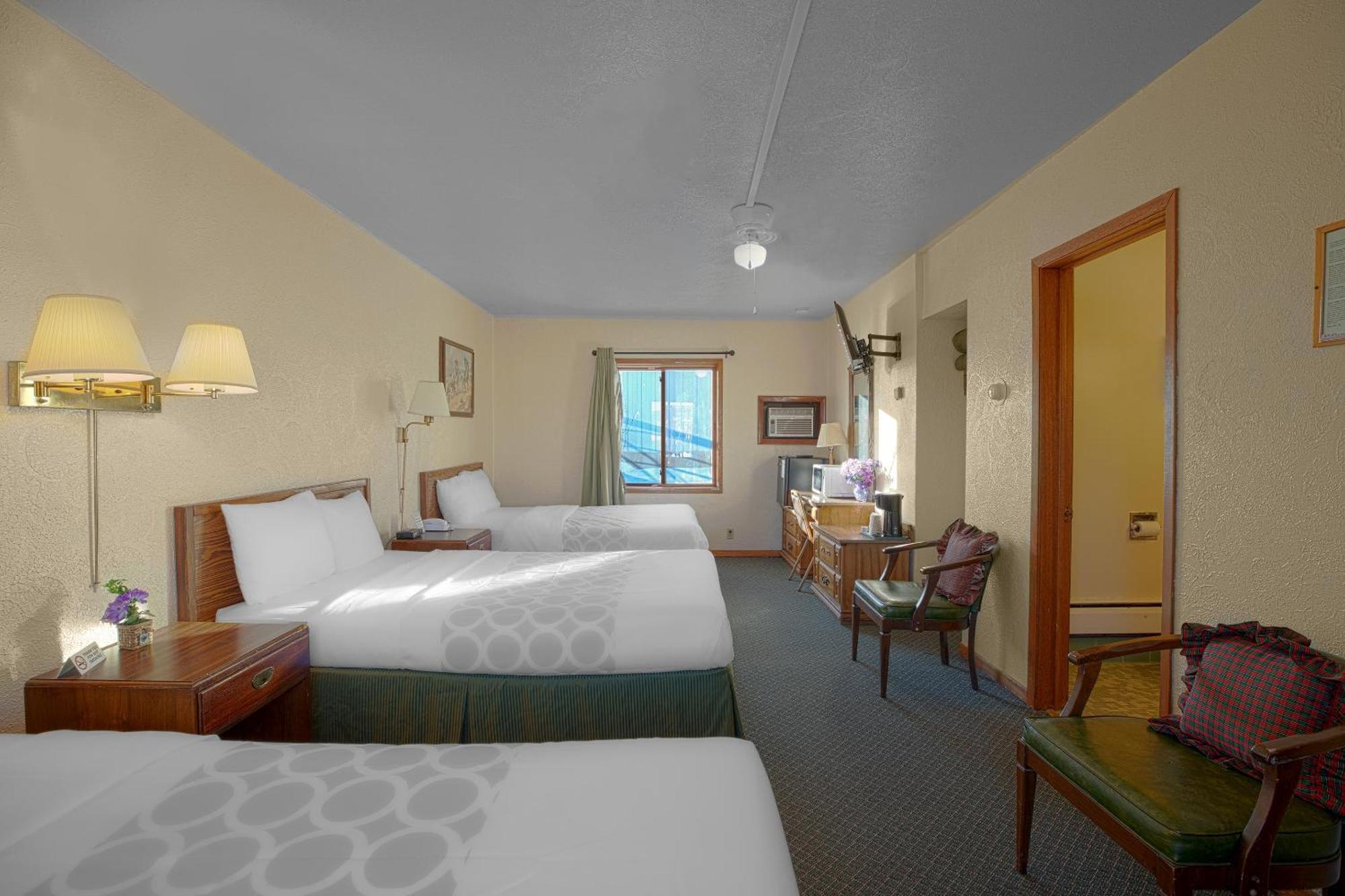 Love Hotels Silver Street By Oyo At Hurley Wi المظهر الخارجي الصورة